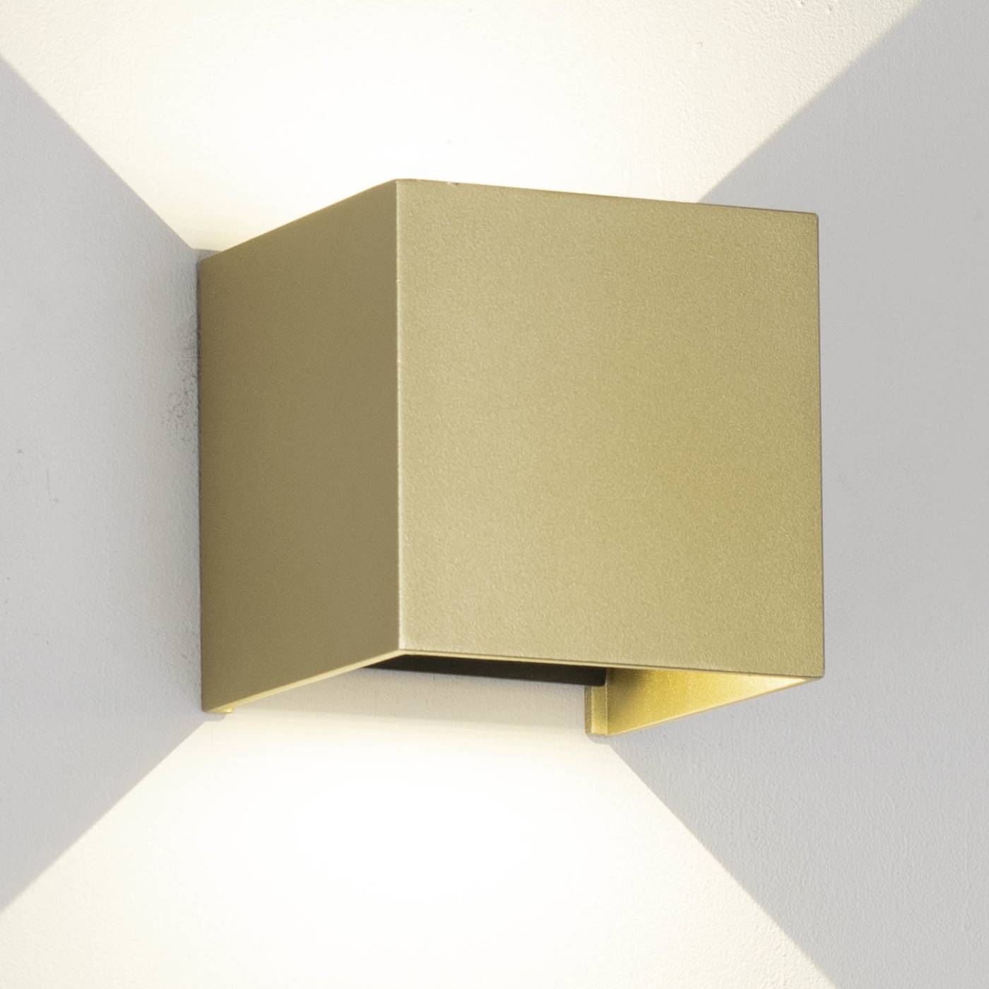 9226 Настенный светильник Mantra Davos 9226