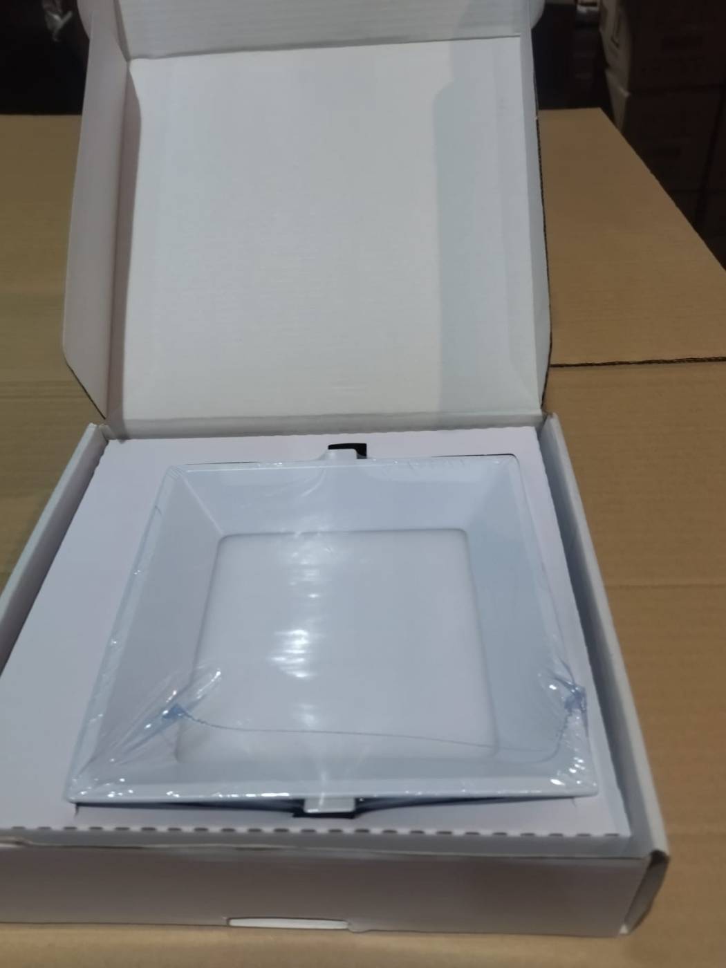 VLS-105SQ-15W-WW-Wh Встраиваемый светильник Elvan 105 VLS-105SQ-15W-WW-Wh