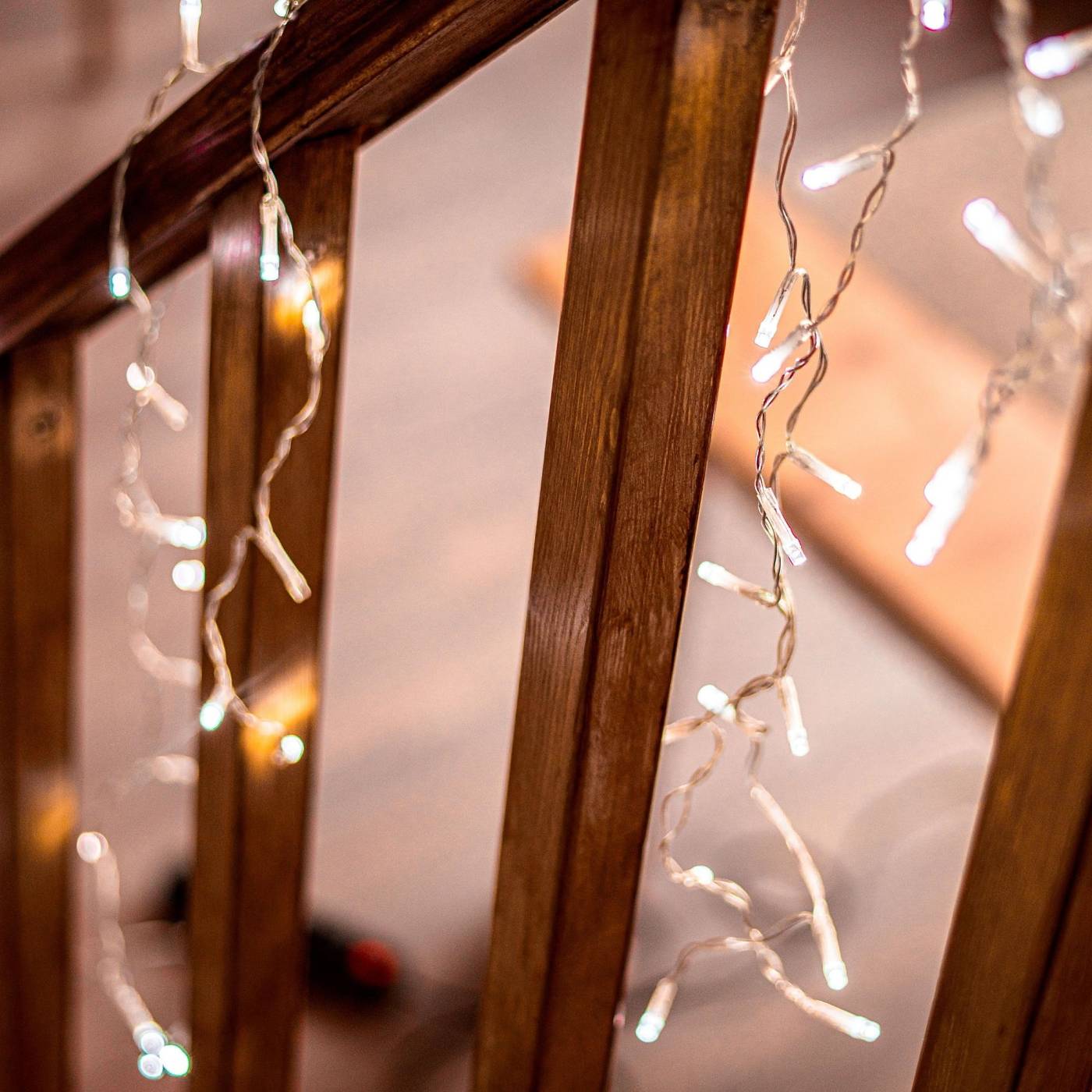 Бахрома светодиодная с эффектом мерцания, 2м Uniel ULD-B2007-100/TTK WHITE IP44