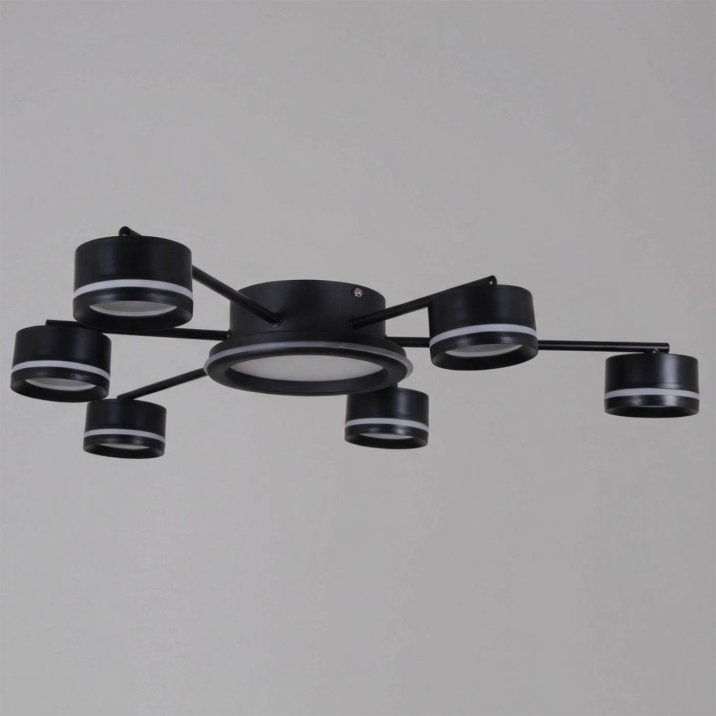 Потолочная люстра Reluce 20590-0.3-3+3+1 Black