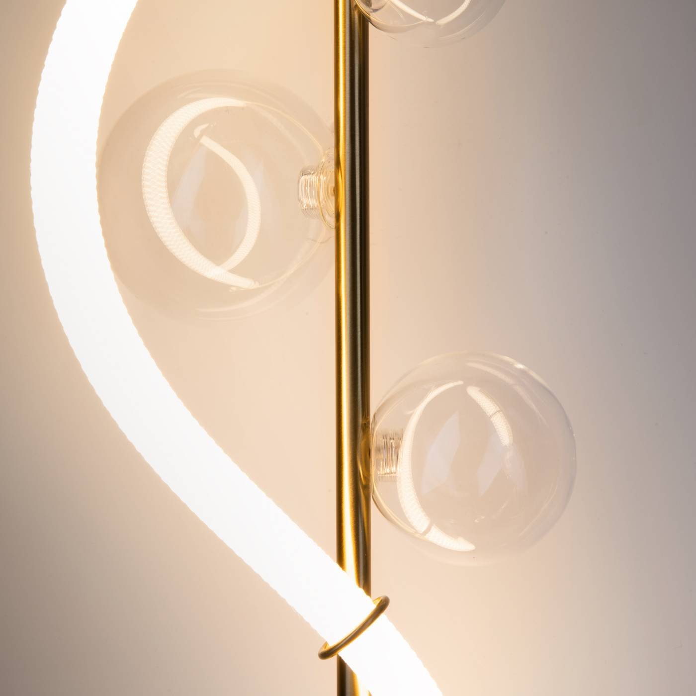 MOD289WL-L18BS3K Настенный светильник Maytoni Oasis MOD289WL-L18BS3K