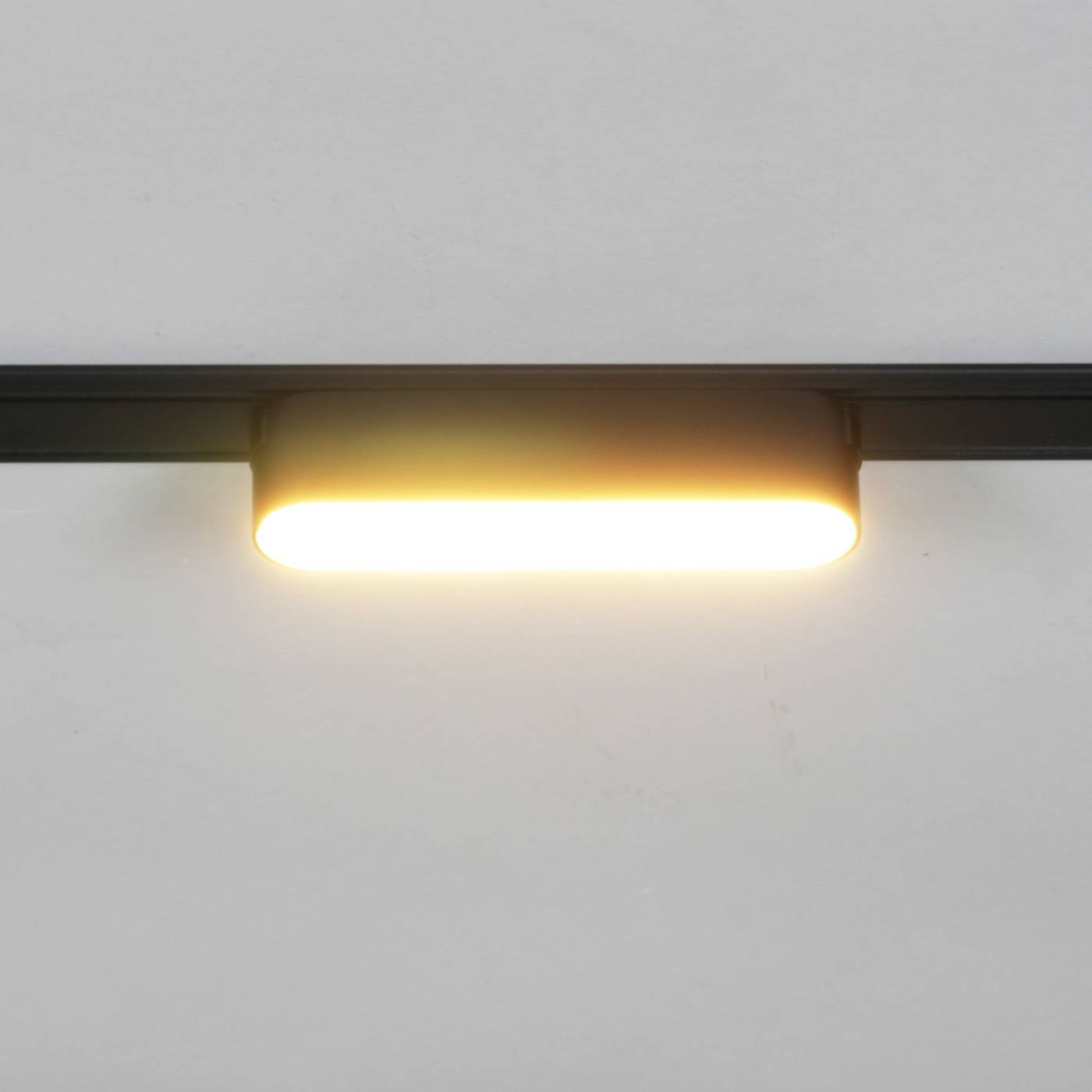 Трековый светильник Reluce 13001-9.3-001UR magnetic LED6W BK CCT+SMART