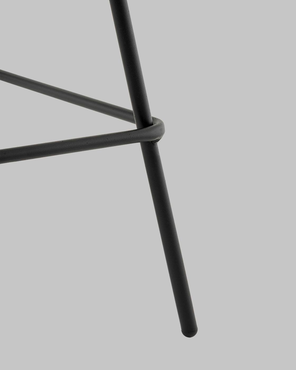 Полубарный стул Stool Group AV 461-Pbl-9005(PP)