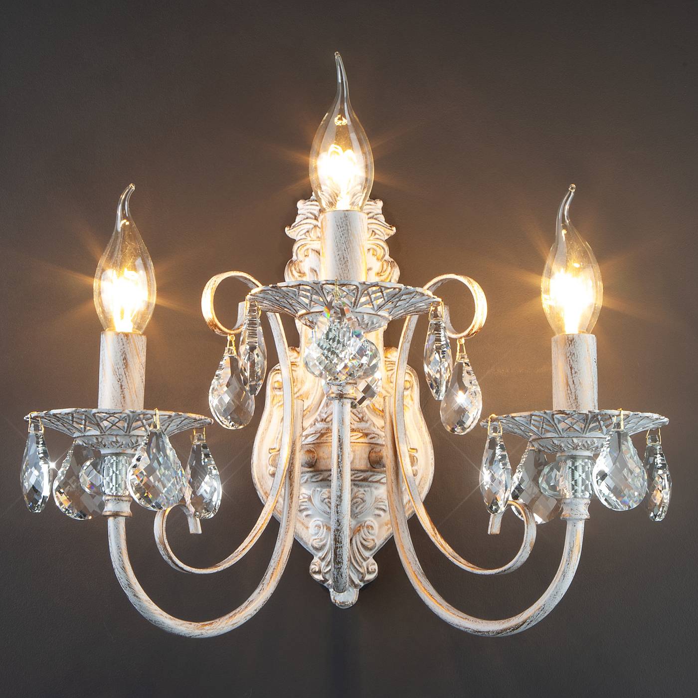 3305/3 белый с золотом/прозрачный хрусталь Strotskis Настенное бра Eurosvet Alda 3305/3 белый с золотом/прозрачный хрусталь Strotskis