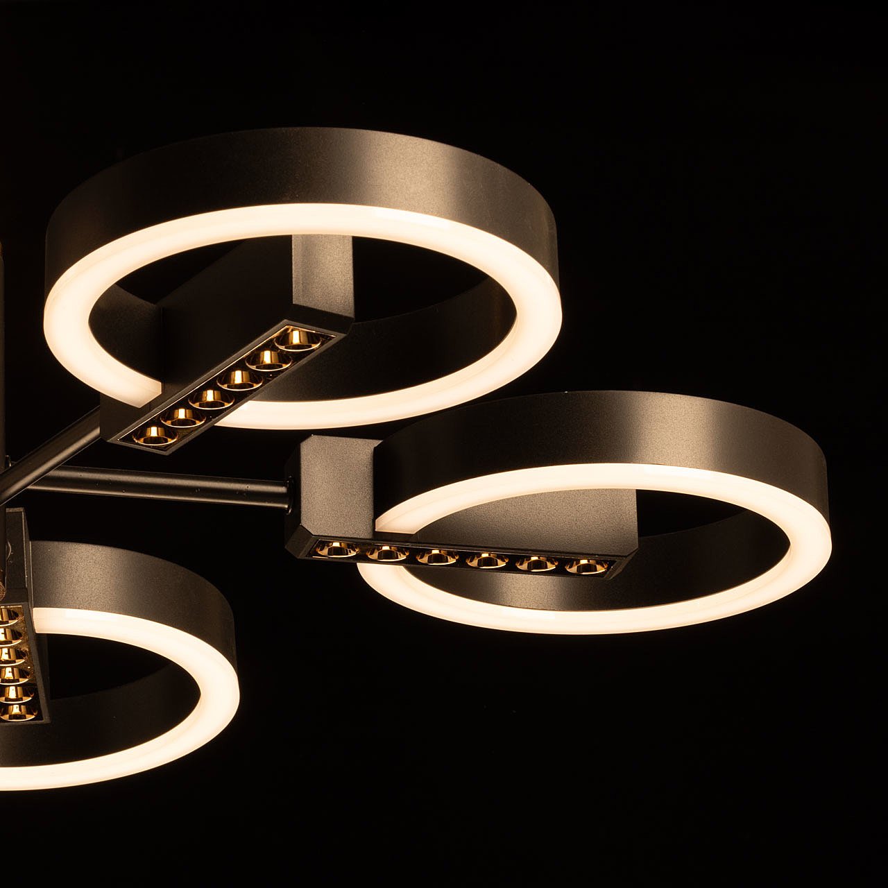 Потолочная люстра De Markt Драйв 377013905