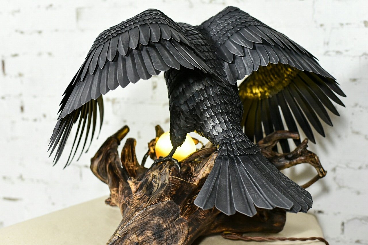 YS15 Декоративная лампа ArtCore Ворон YS15