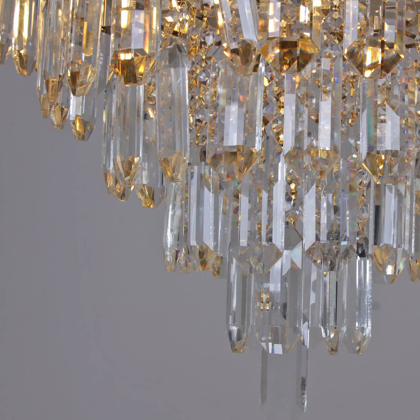 Подвесная люстра Reluce 31070-0.4-500 MX GD