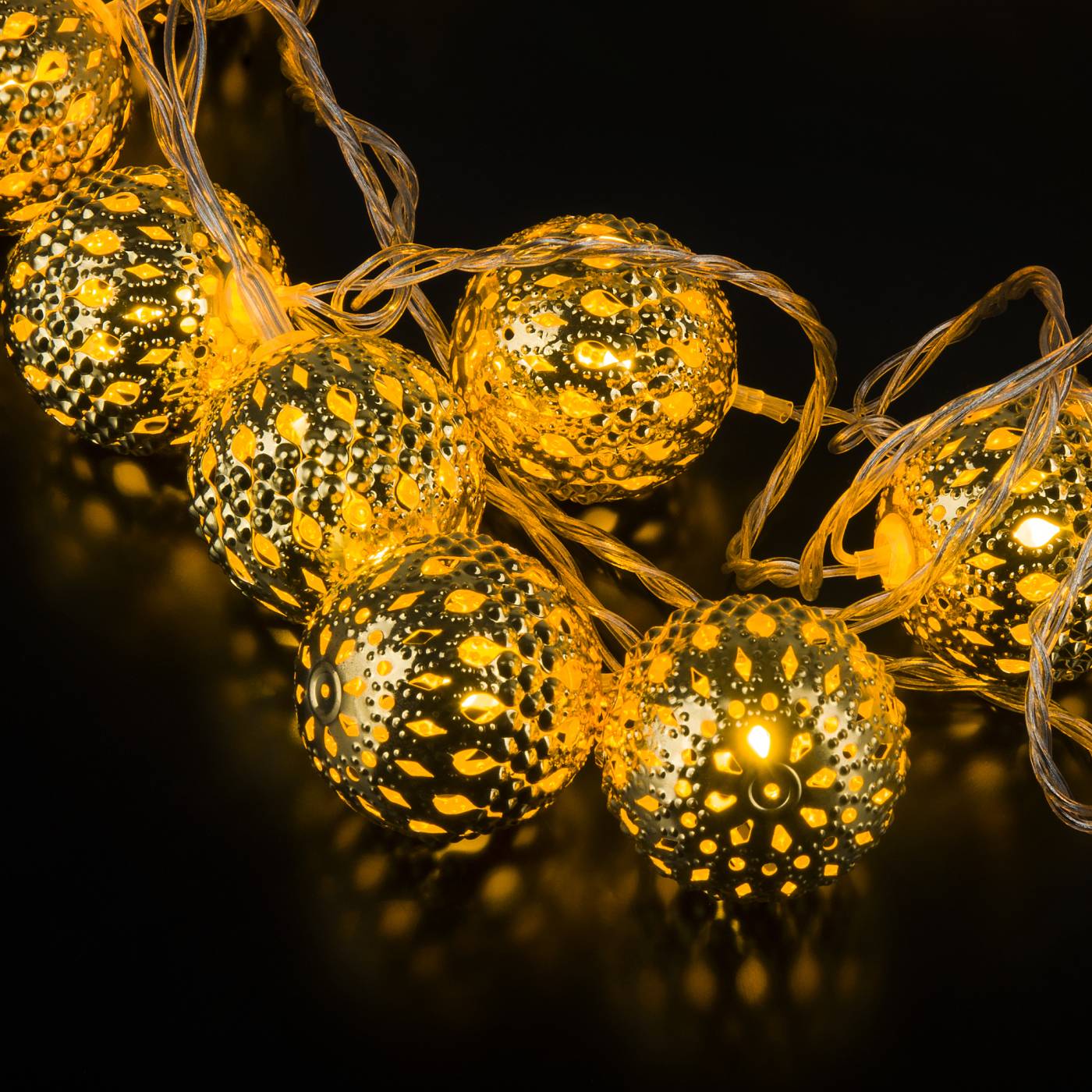 Гирлянда Eurosvet 400-003 400-003 золото/теплый белый с эффектом мерцания 2,8м IP20