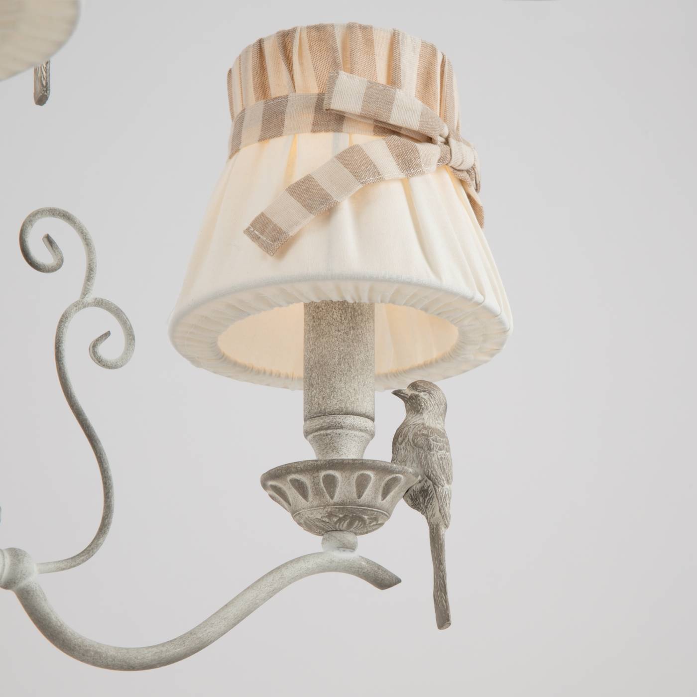 Люстра с птичками Bird ARM013-03-W Maytoni