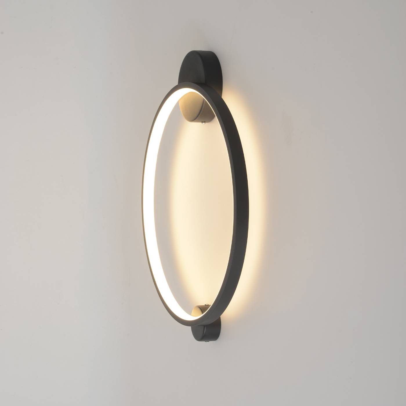 REAL AP18W LED BLACK Настенный светильник Crystal Lux Real REAL AP18W LED BLACK