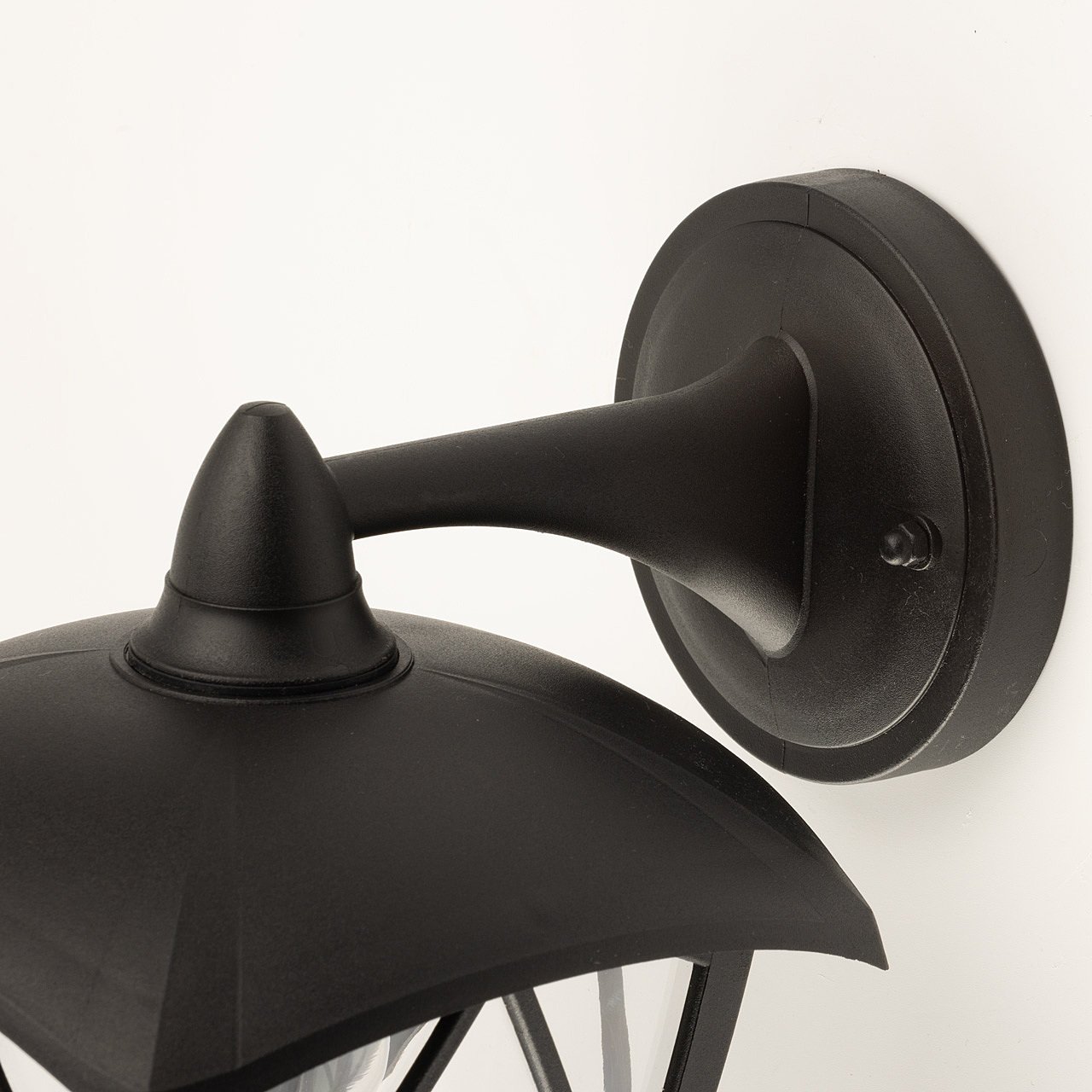 Уличный настенный светильник De Markt Корсо 801022301