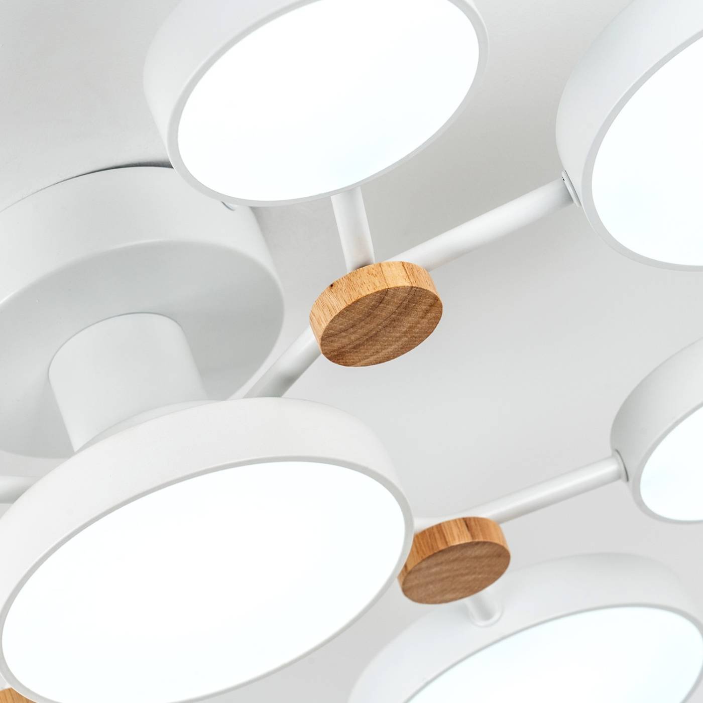 L3201-780 WT Потолочная люстра L LED4U L3201-780 WT