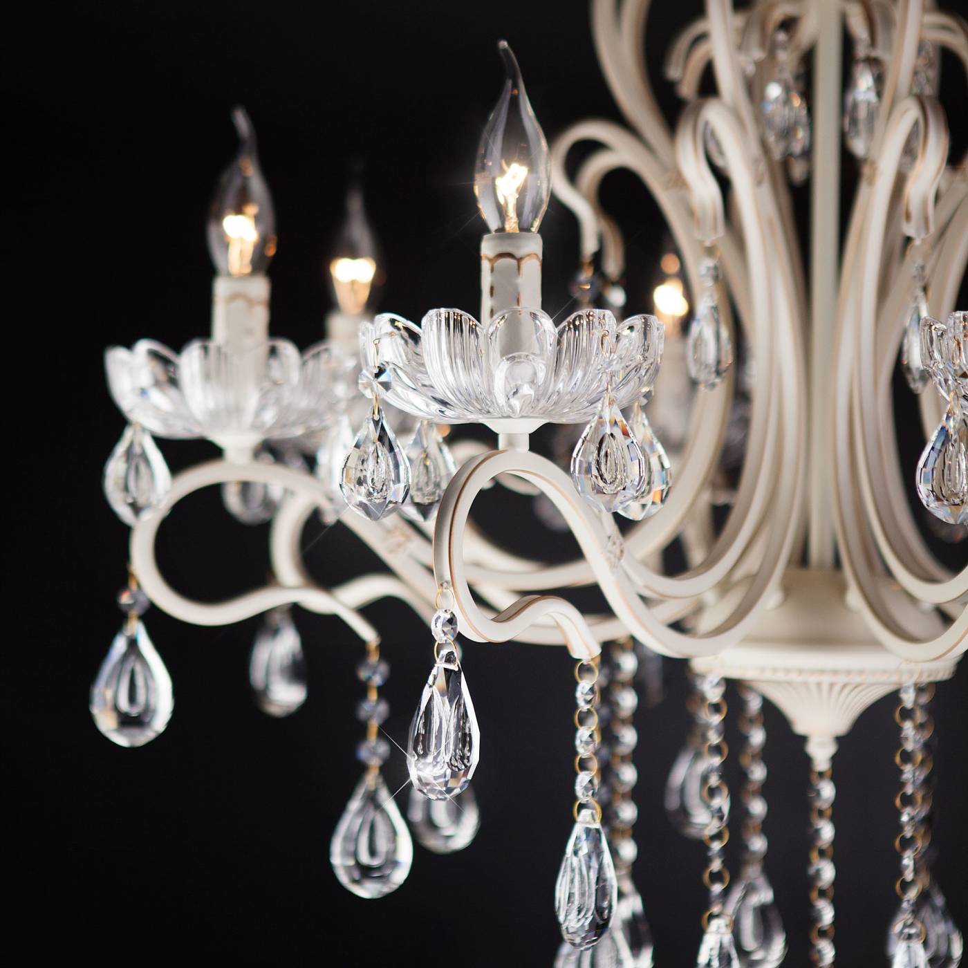 12205/8 белый Strotskis Потолочная хрустальная люстра Eurosvet Etna 12205/8 белый Strotskis