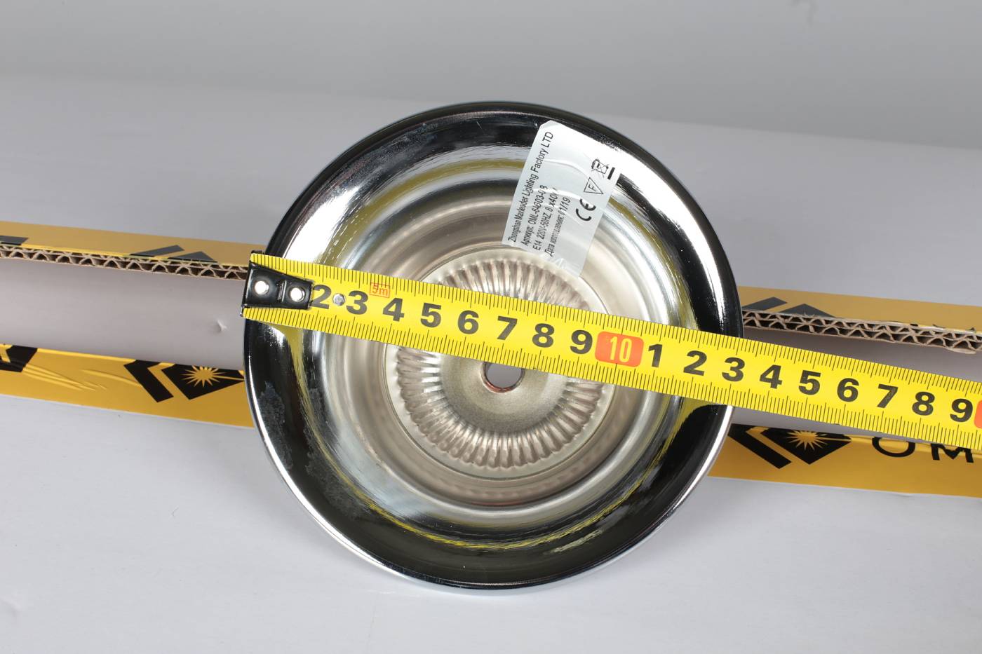 OML-64603-08 Потолочная люстра Omnilux Sovana OML-64603-08