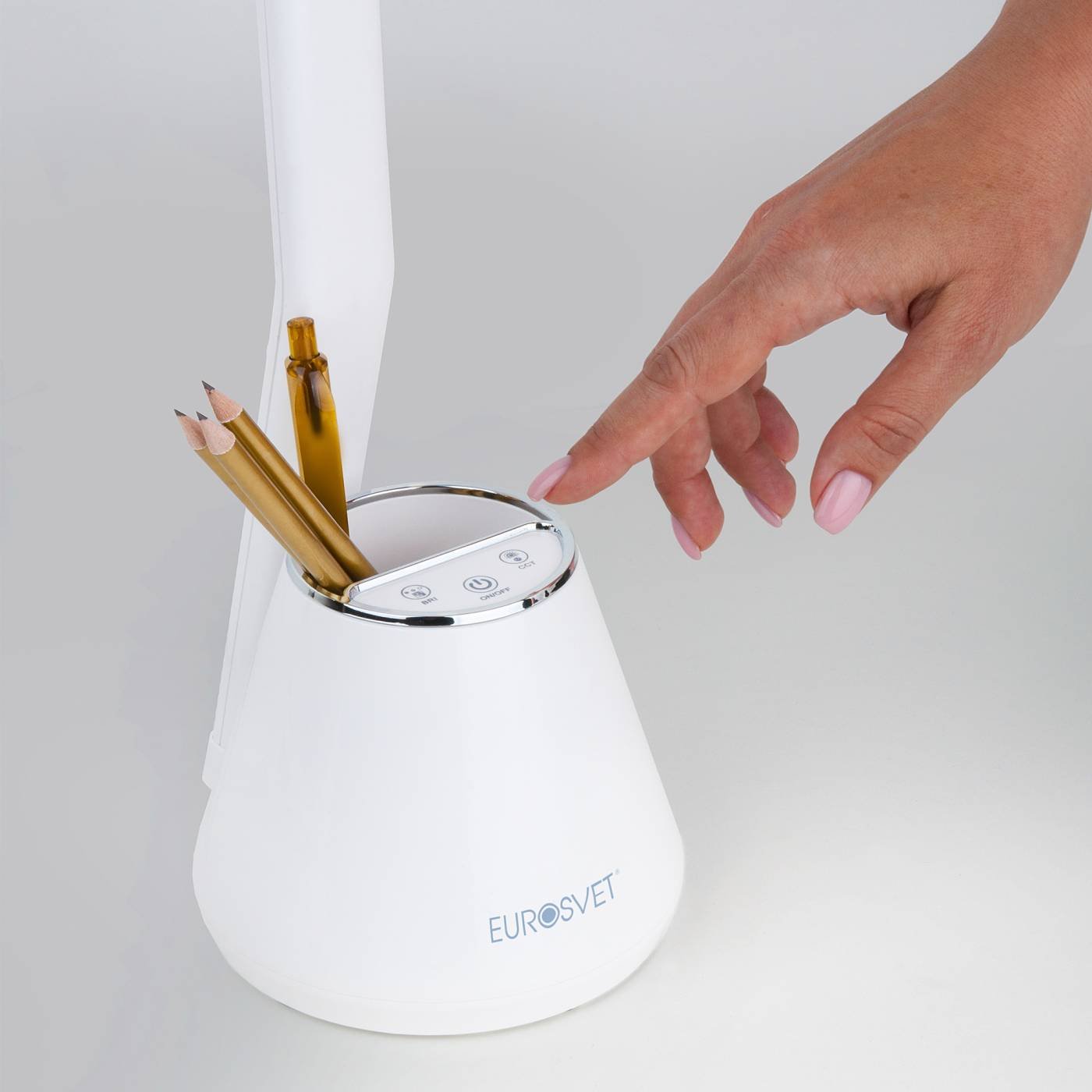 Настольная лампа Eurosvet Office 80421/1 белый 8W