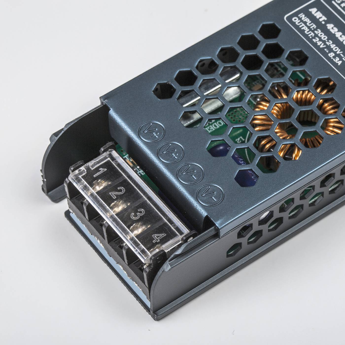 Тросовая система CORDA 10м и блок питания на 200W (max мощность ленты 18.6W/метр) Lightstar Corda 200CORDA10