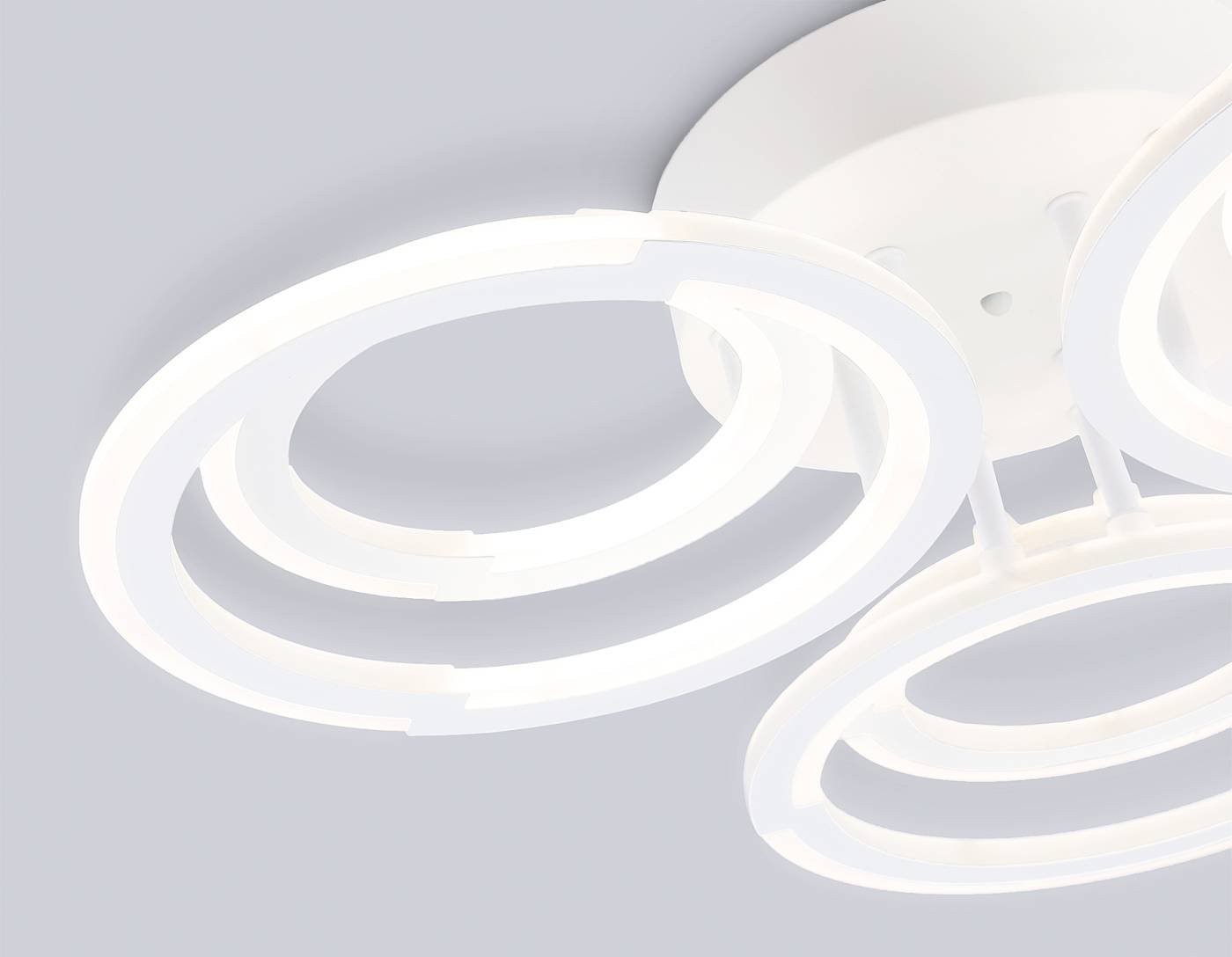 Потолочная люстра Ambrella Original FA8943