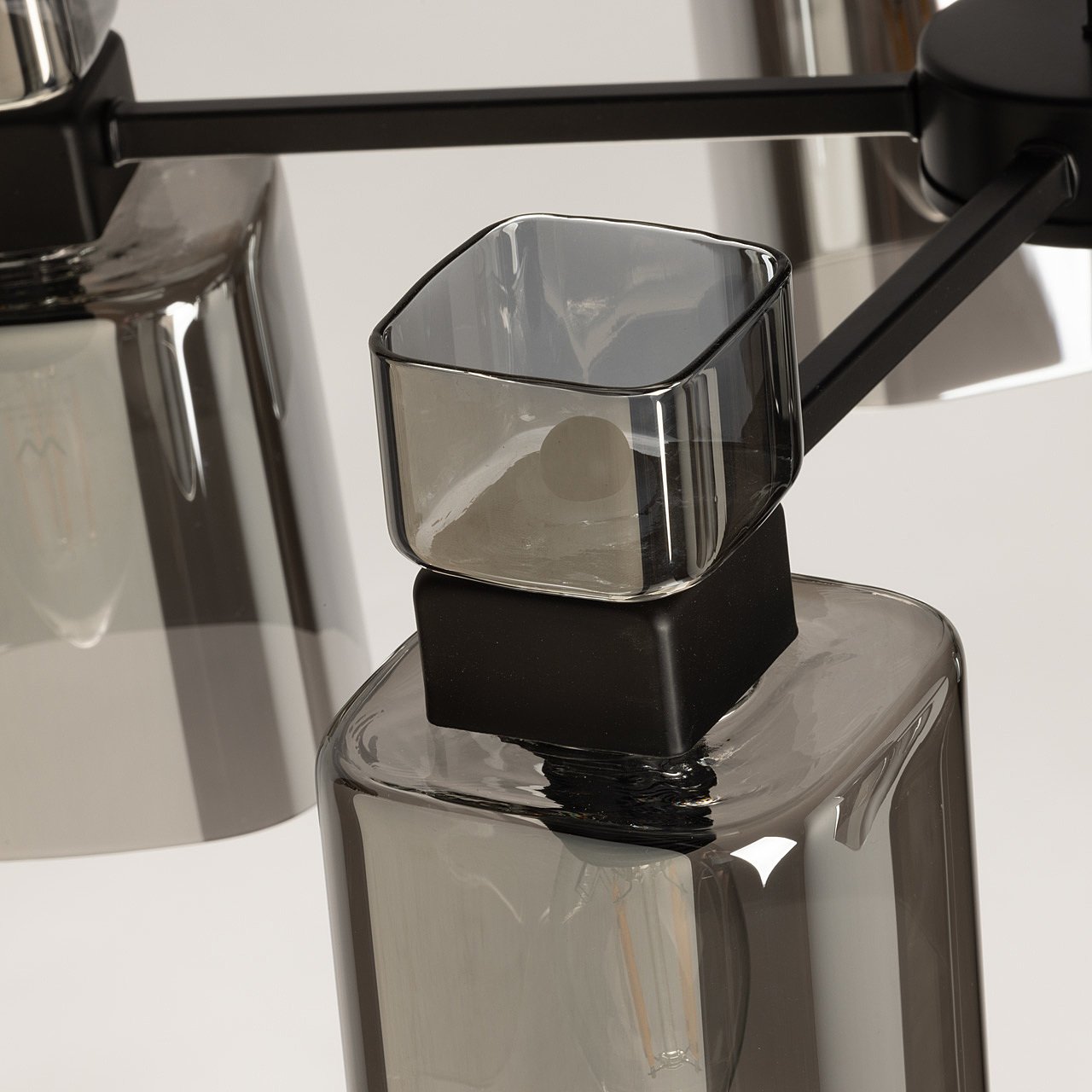 Потолочная люстра De Markt Тетро 118011308