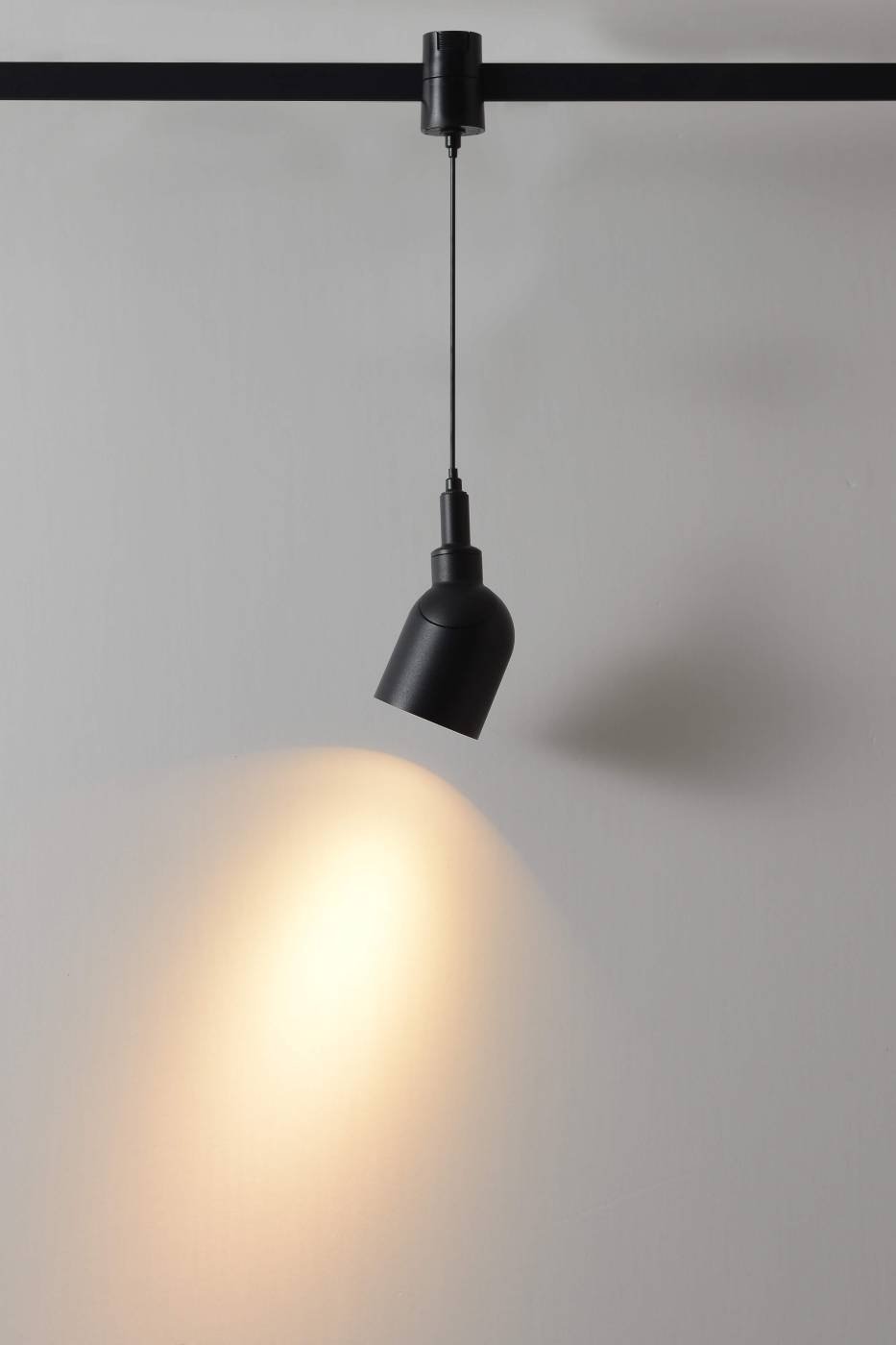 Трековый светильник Crystal Lux Trace 48v CLT 0.37 005 7W BL SMART