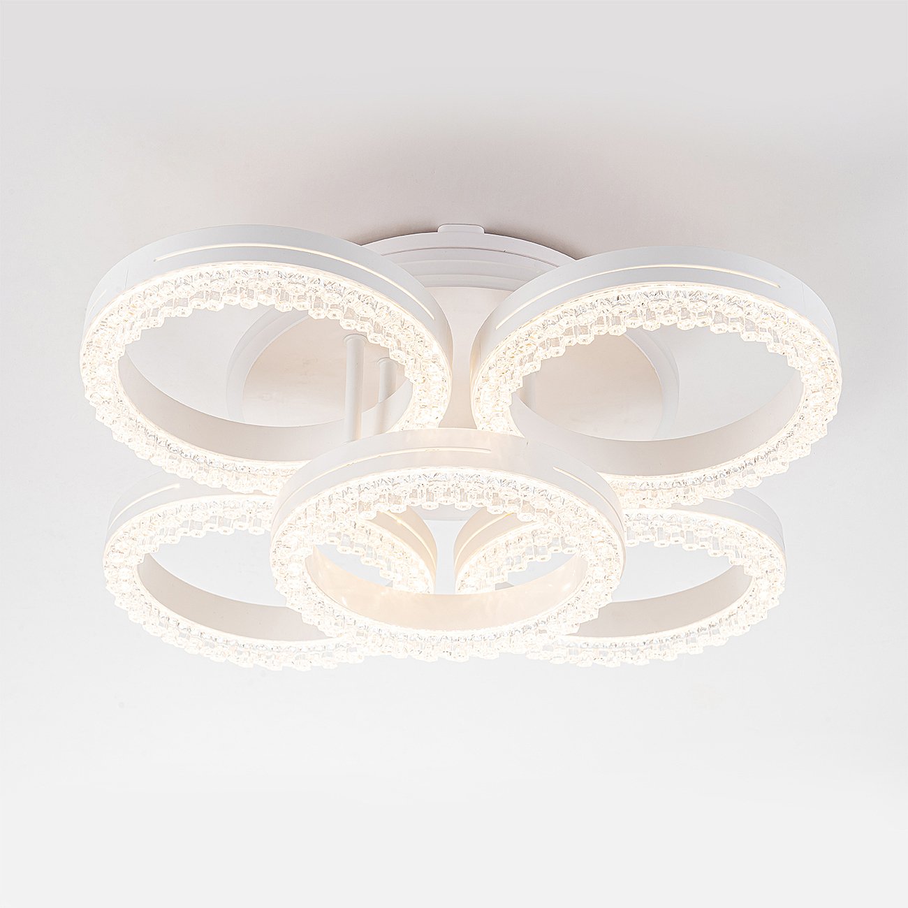10276/5LED APP Потолочная люстра Escada Albus 10276/5LED APP