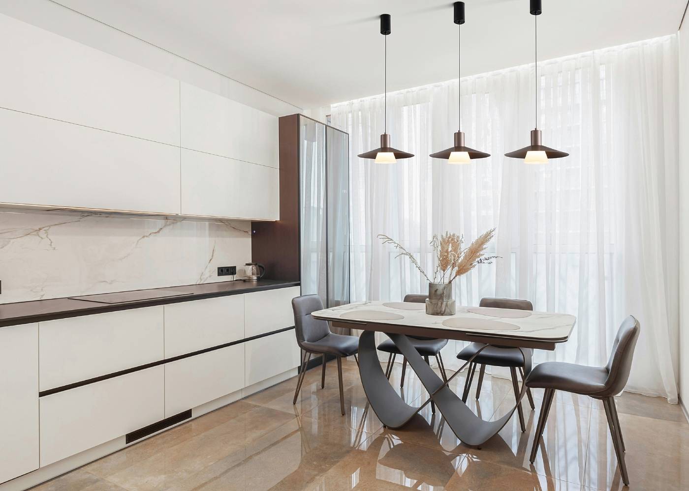 Настенное бра Freya Fari FR5600WL-L5MG