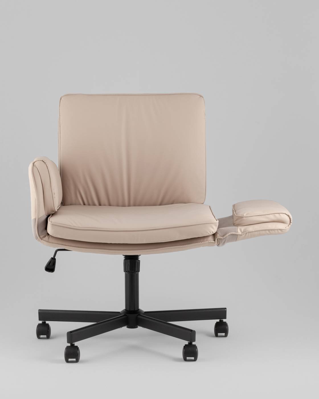Офисное кресло Stool Group D-802 beige