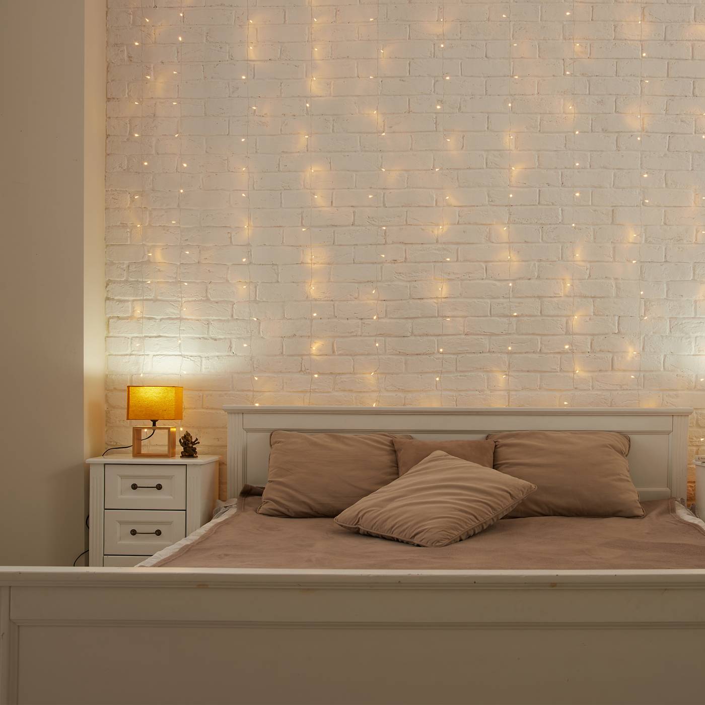 Настольная лампа Uniel UML-B401 E27 ORANGE/WOOD