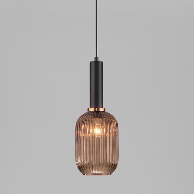 50181/1 янтарь Светильник подвесной Eurosvet Bravo 50181/1 янтарь