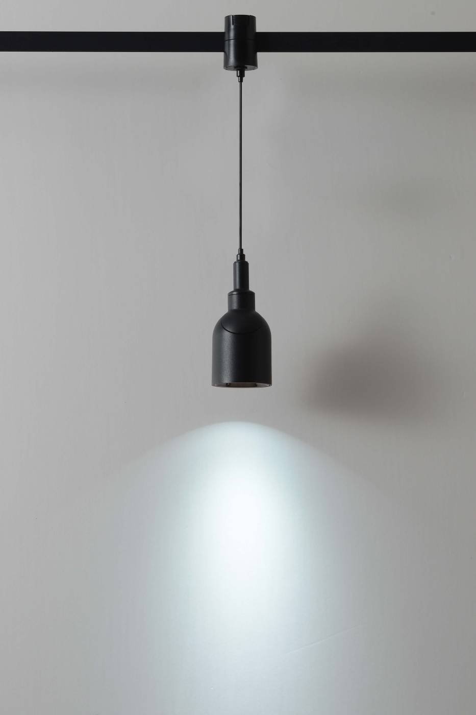 Трековый светильник Crystal Lux Trace 48v CLT 0.37 005 7W BL SMART