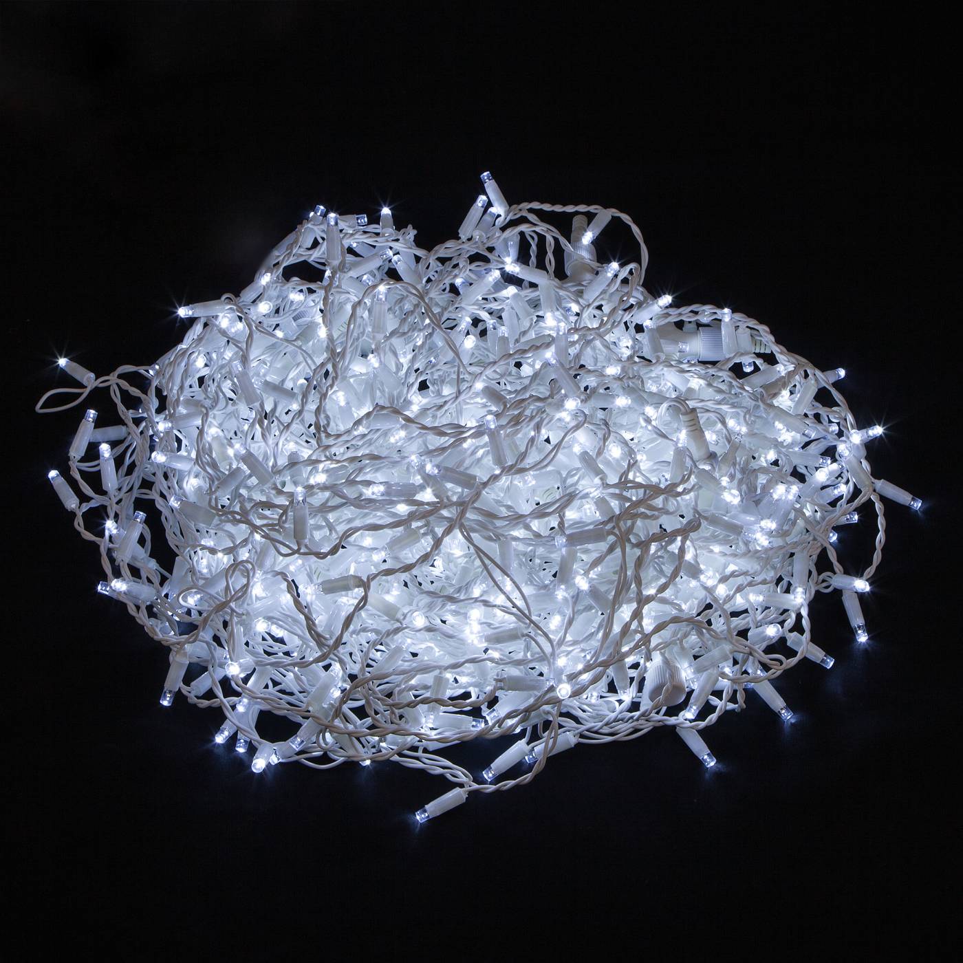 Гирлянда-дождь Eurosvet 200-101 200-101 белый с эффектом мерцания 2*3м IP65