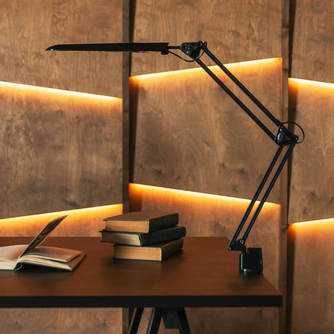 TLD-524 Black/LED/500Lm/4500K/Dimmer Настольная лампа Uniel TLD-524 Black/LED/500Lm/4500K/Dimmer