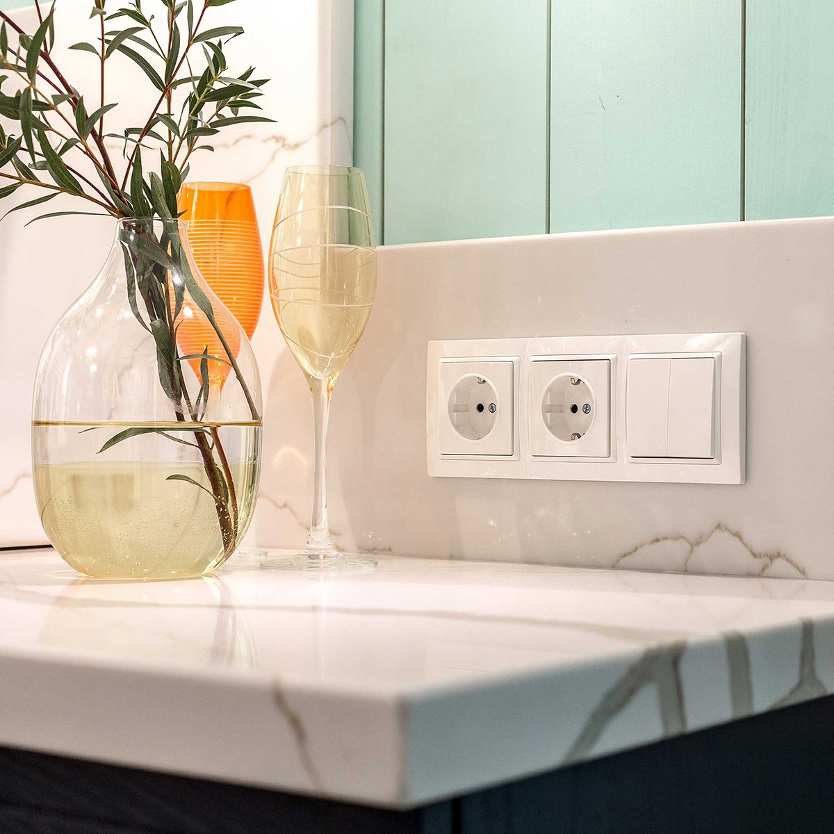 Розетка Werkel W1171301/ Розетка с заземлением, безвинтовой зажим (белый)