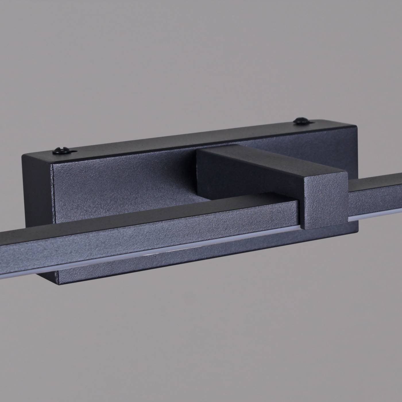 Подсветка для зеркал и полок Reluce 06730-0.2-700