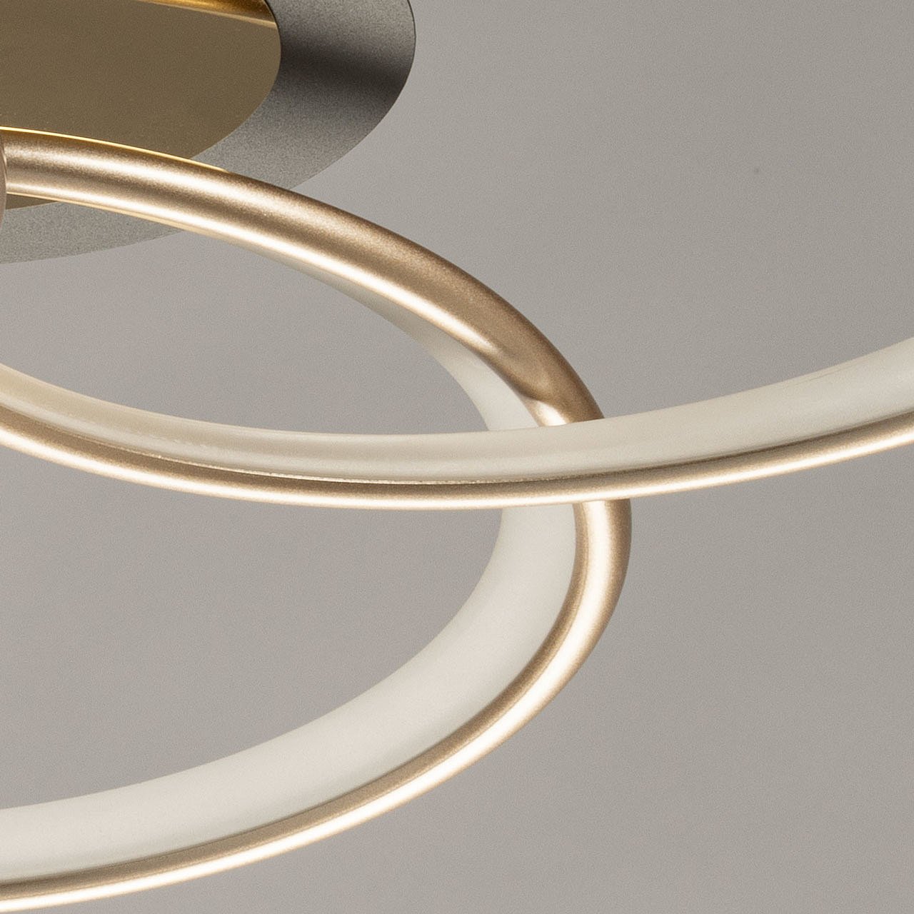 Потолочная люстра De Markt Оскар 510017103