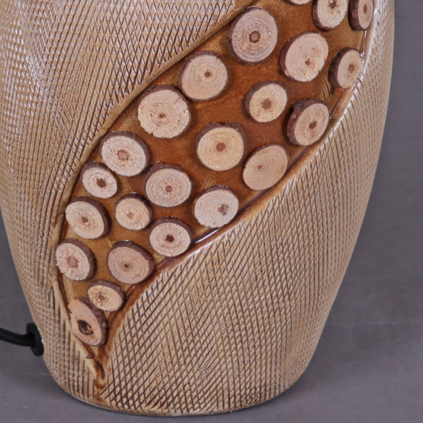 Настольная лампа Reluce 16584-0.7-01DY