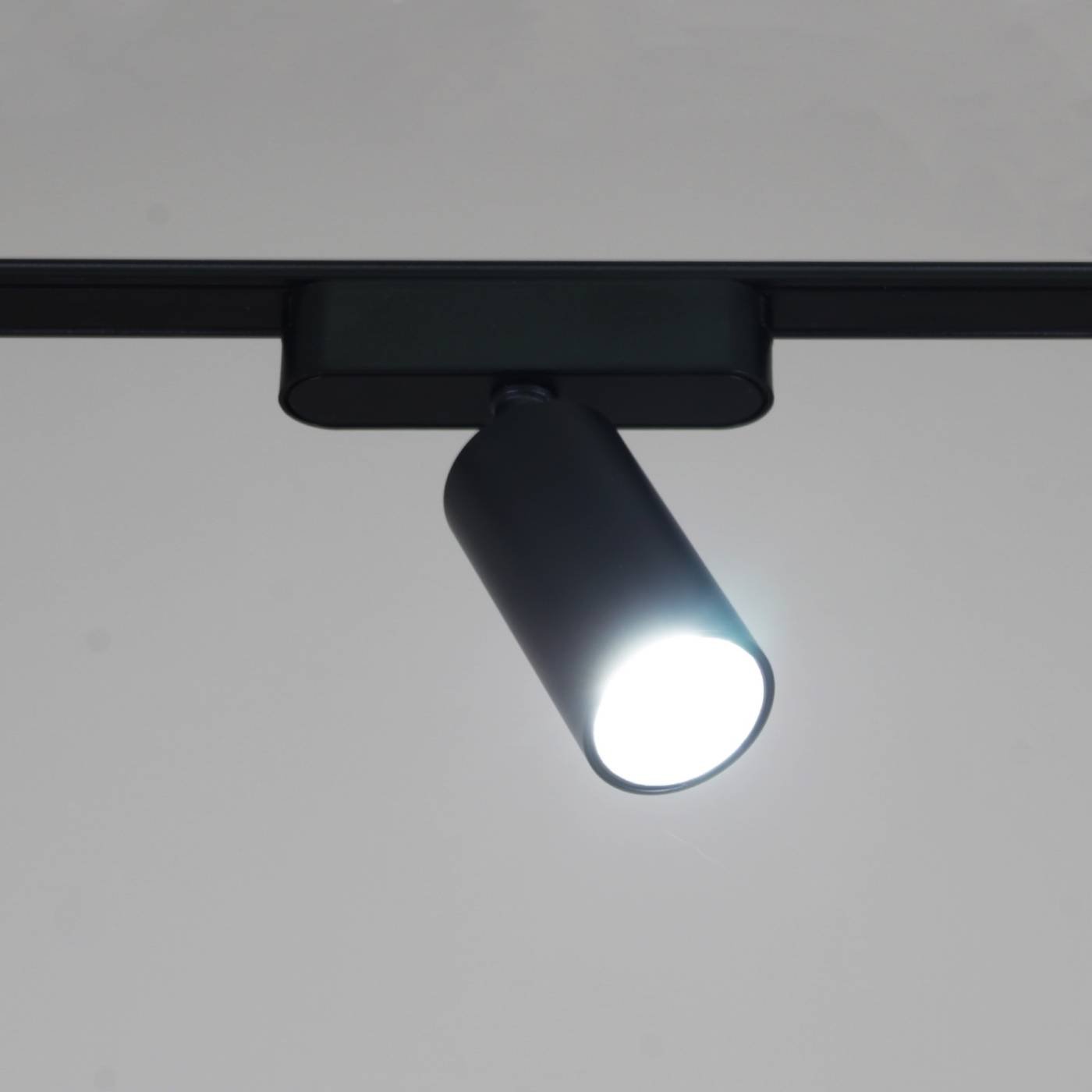 Трековый светильник Reluce 13005-9.3-001UR magnetic LED12W BK CCT+SMART