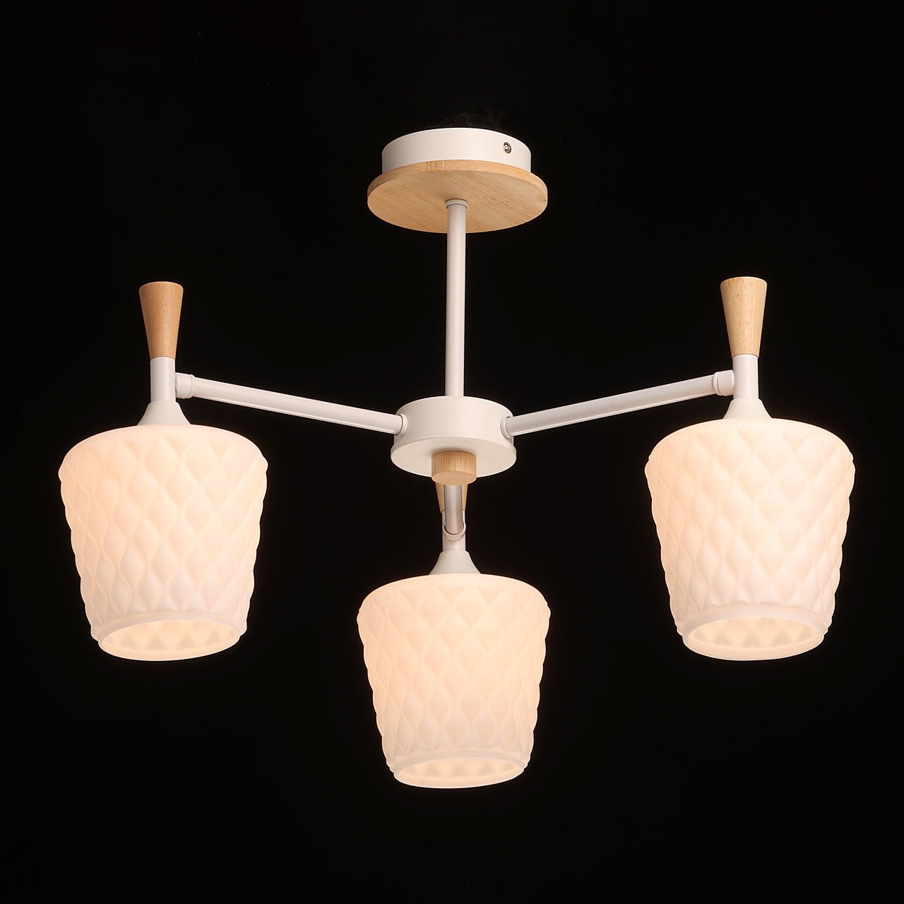 Потолочная люстра De Markt Дэла 635015003