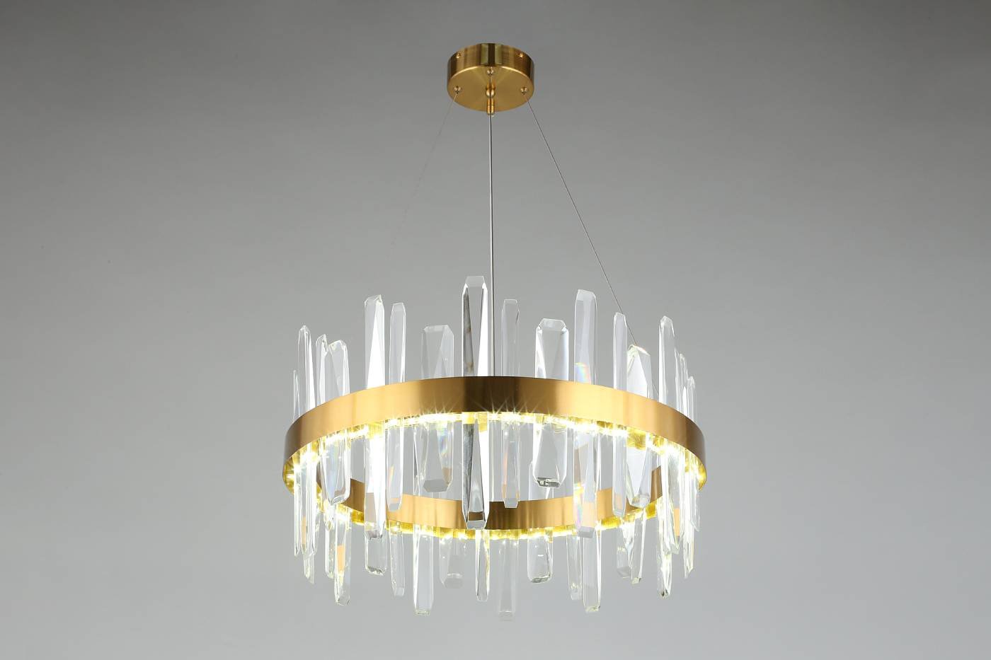 Подвесная люстра Aployt Leon APL.028.03.70