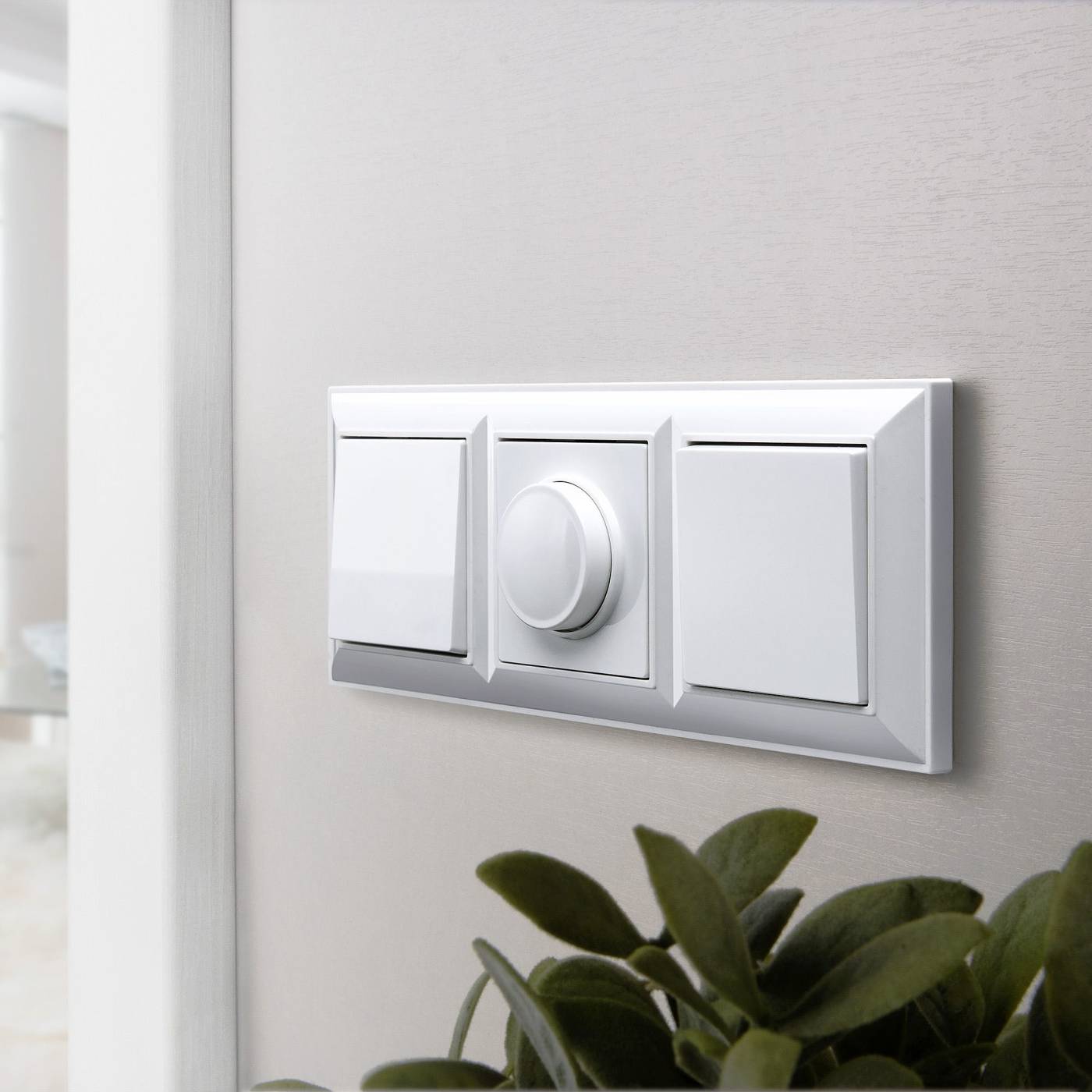 W1113001/ Перекрестный выключатель одноклавишный (белый) Выключатель Werkel W1113001/ Перекрестный выключатель одноклавишный (белый)