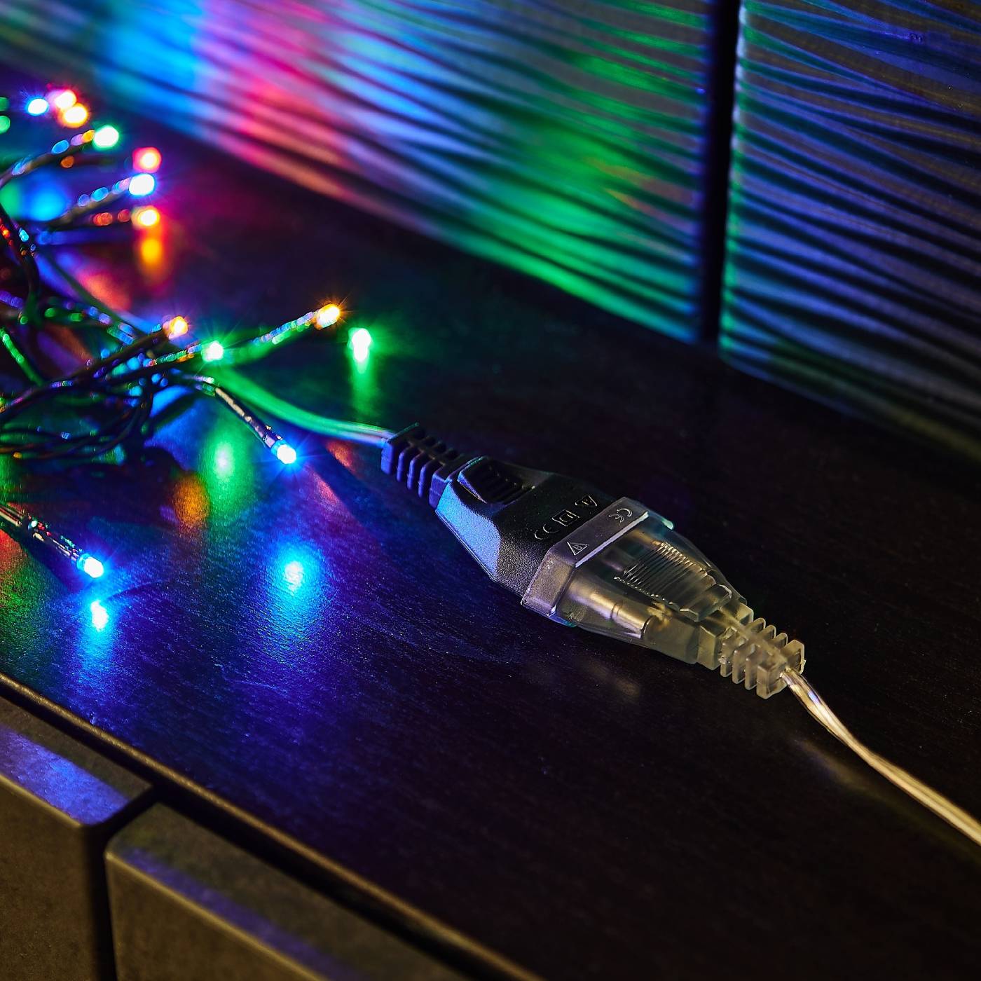 Удлинитель для подключения гирлянд, 2м. 10 Вт Uniel UCX-Y25/10W-200 CLEAR