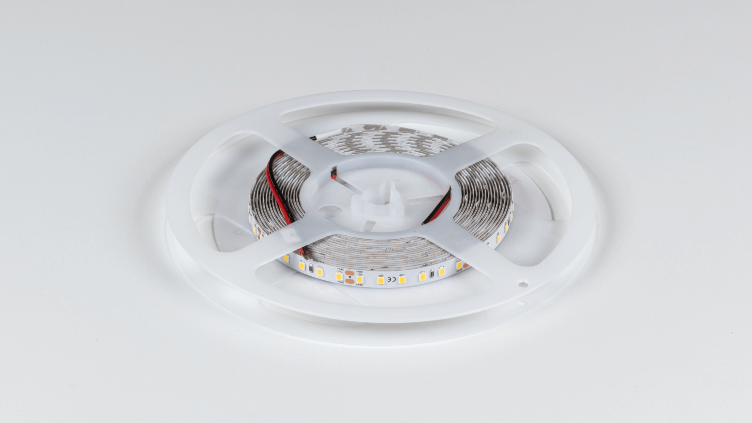 DSG2120-9.6-24-W-33 Светодиодная лента SWG DesignLed DSG2120 DSG2120-9.6-24-W-33