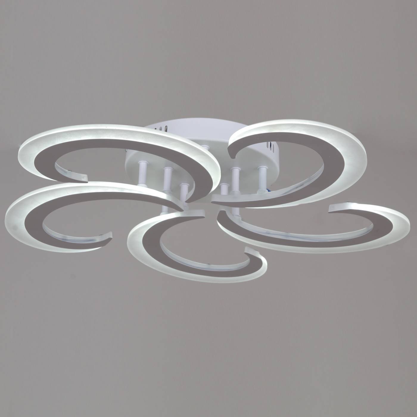 Потолочная люстра Reluce 05090-0.3-05 WH