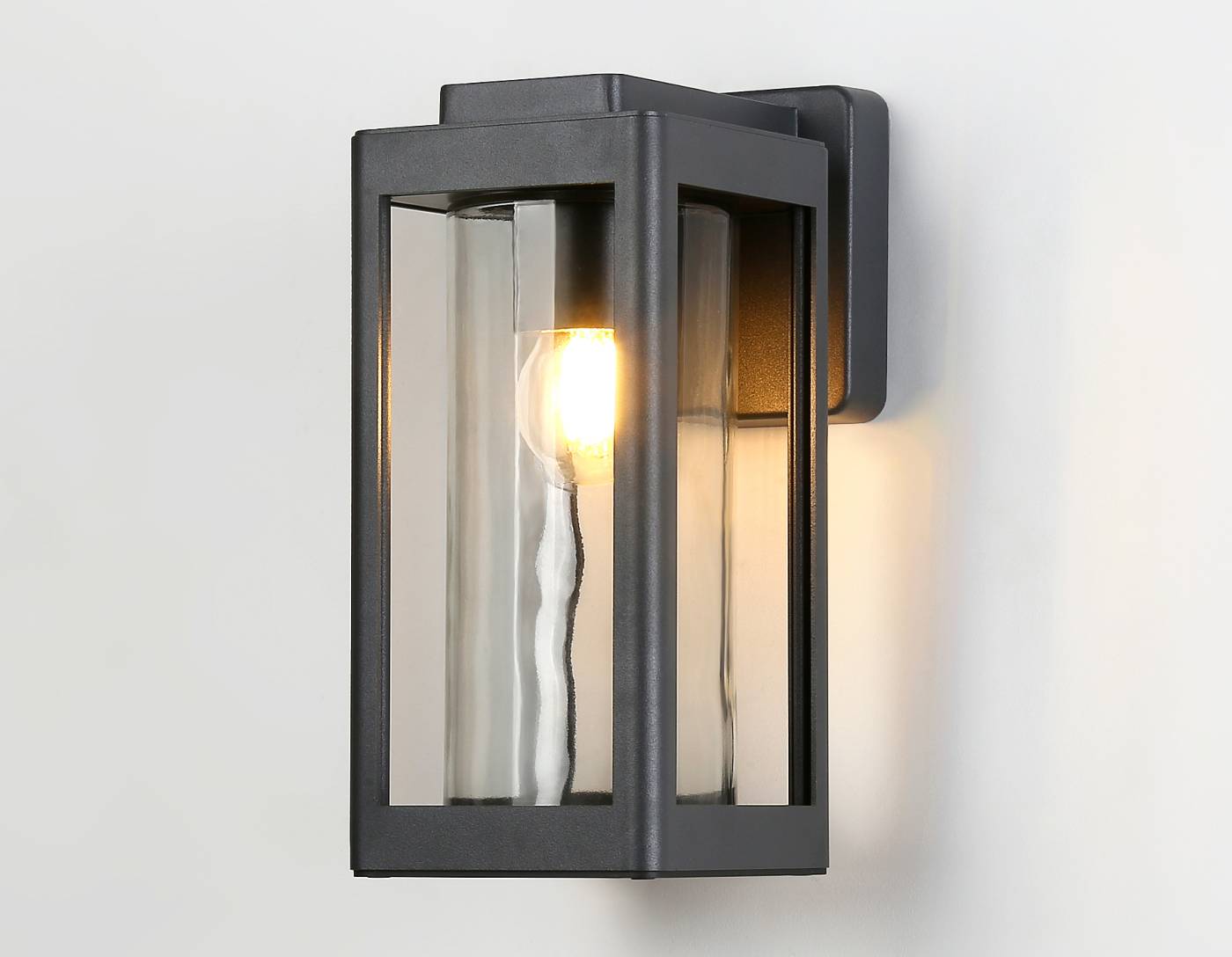 Уличный настенный светильник Ambrella Garden ST2404