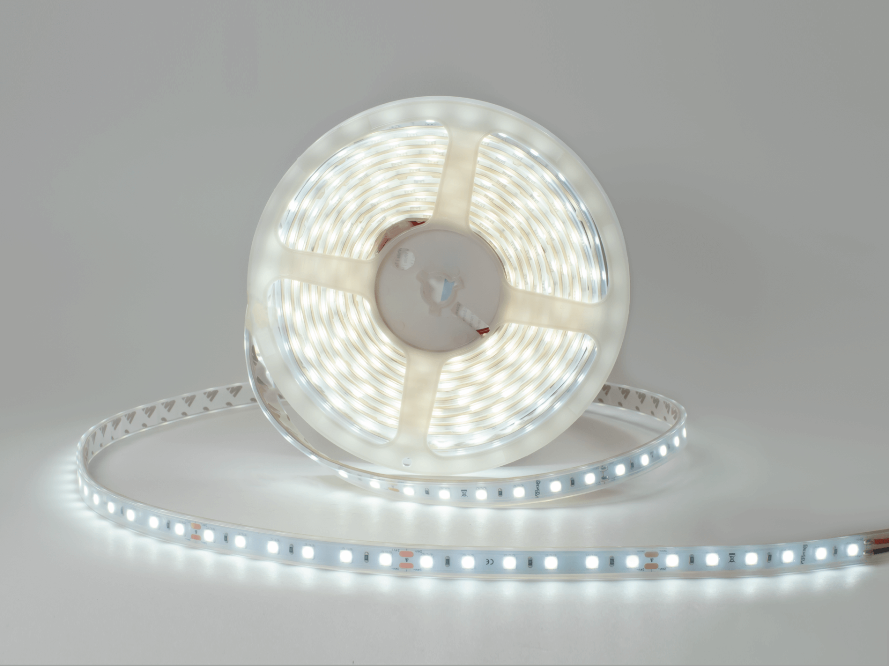 00-00002377 Светодиодная лента DSG560 SWG DesignLed 00-00002377