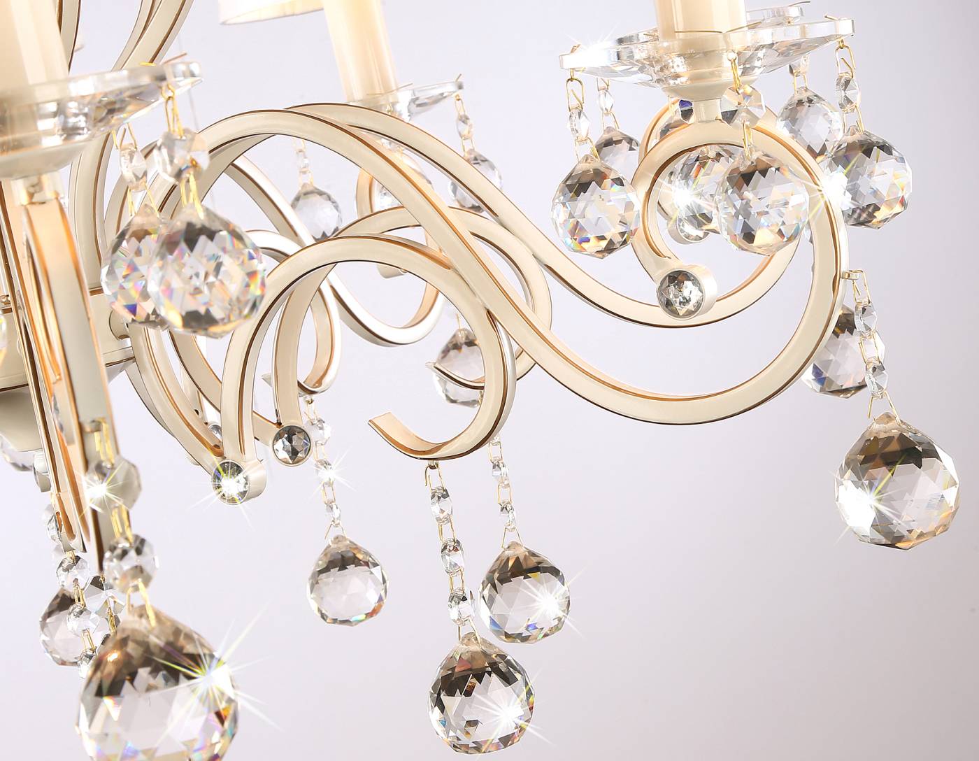 TR4561 Подвесная люстра Ambrella Traditional TR4561