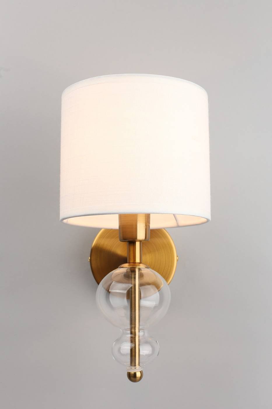 OML-56701-01 Настенное бра Omnilux Amelia OML-56701-01