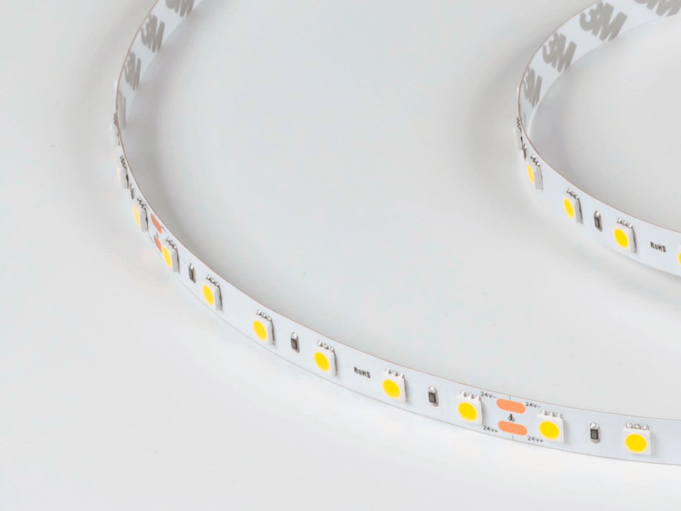 00-00002118 Светодиодная лента DSG560 SWG DesignLed 00-00002118