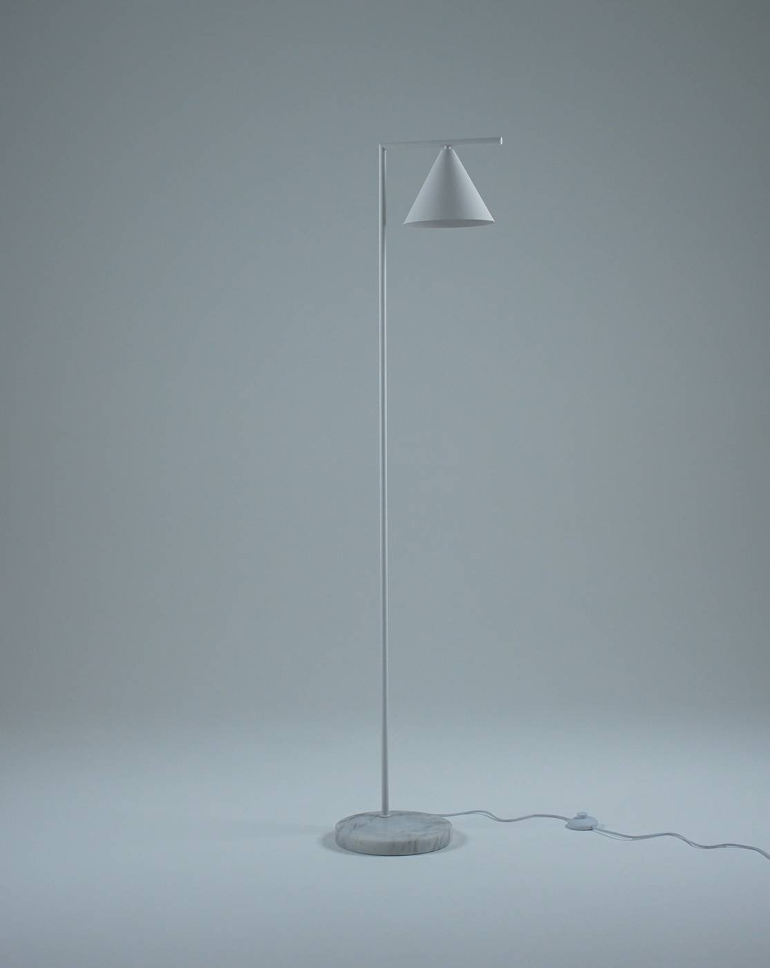 V11593-1F Торшер Moderli Omaha V11593-1F