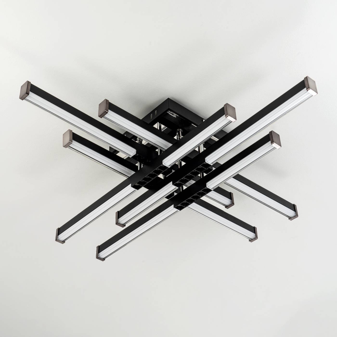 Потолочная люстра MDL Modelux MDL.9376.700CL BK