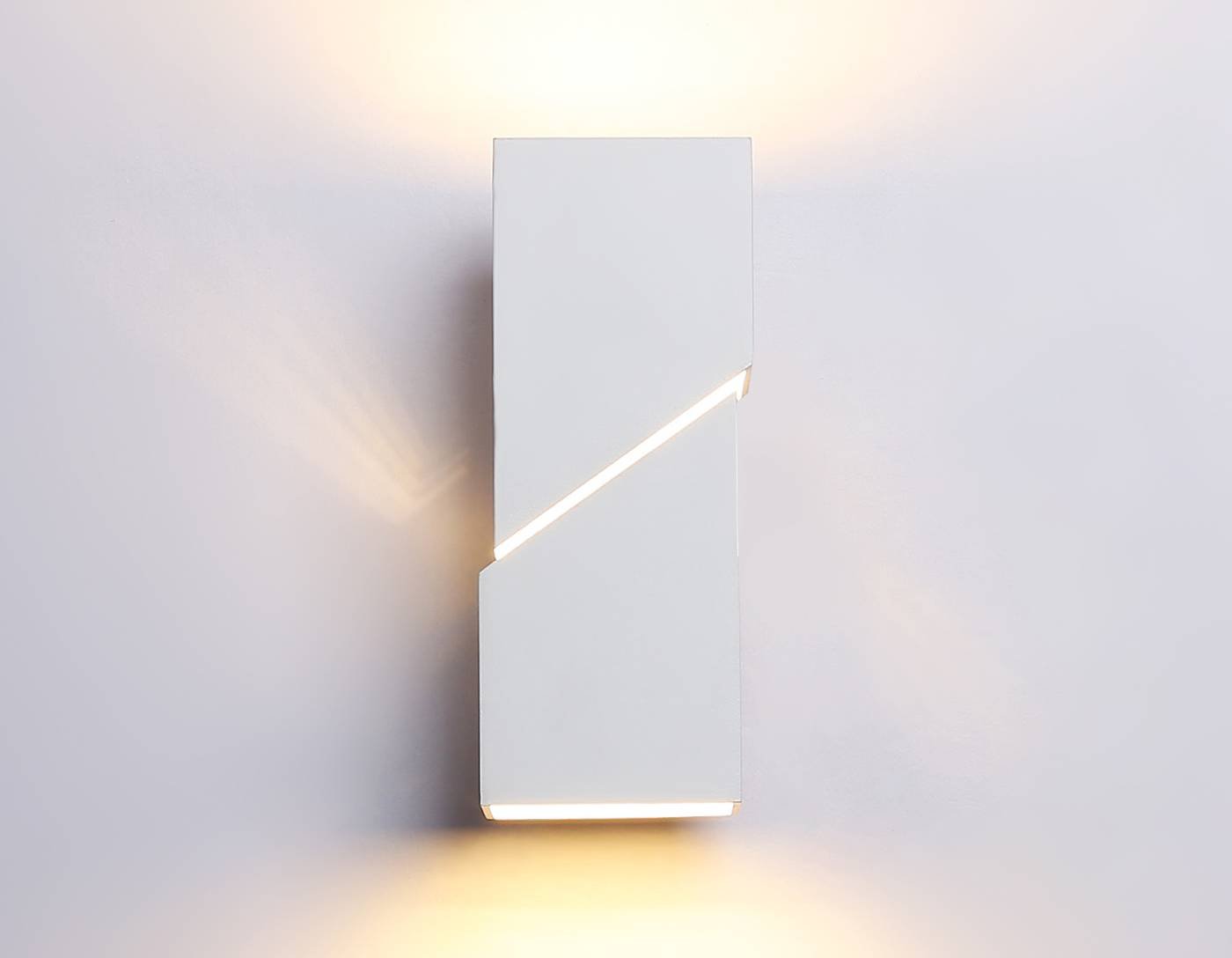 Настенный светильник Ambrella Wall FW2474